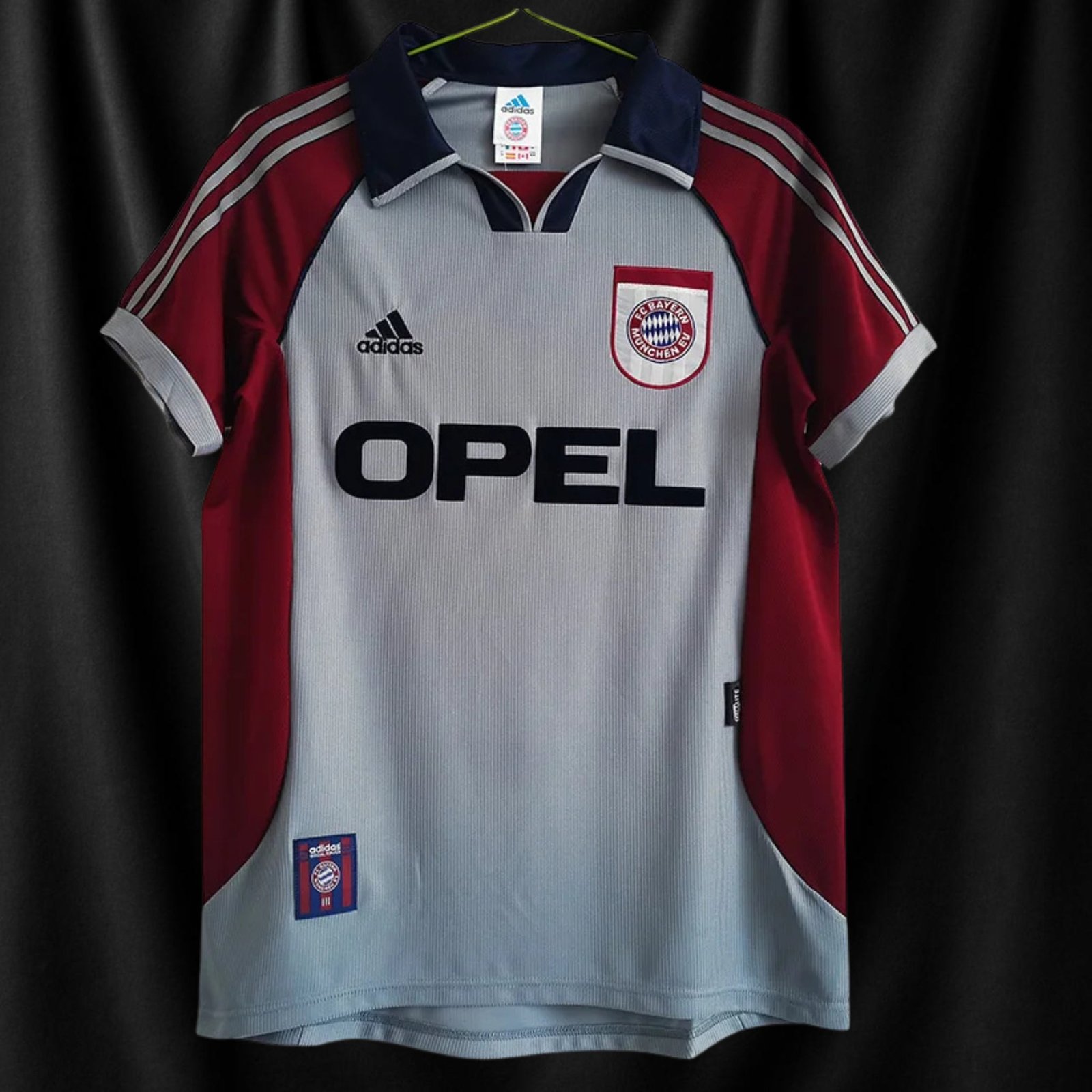 Bayern Munich 1998/99 Away