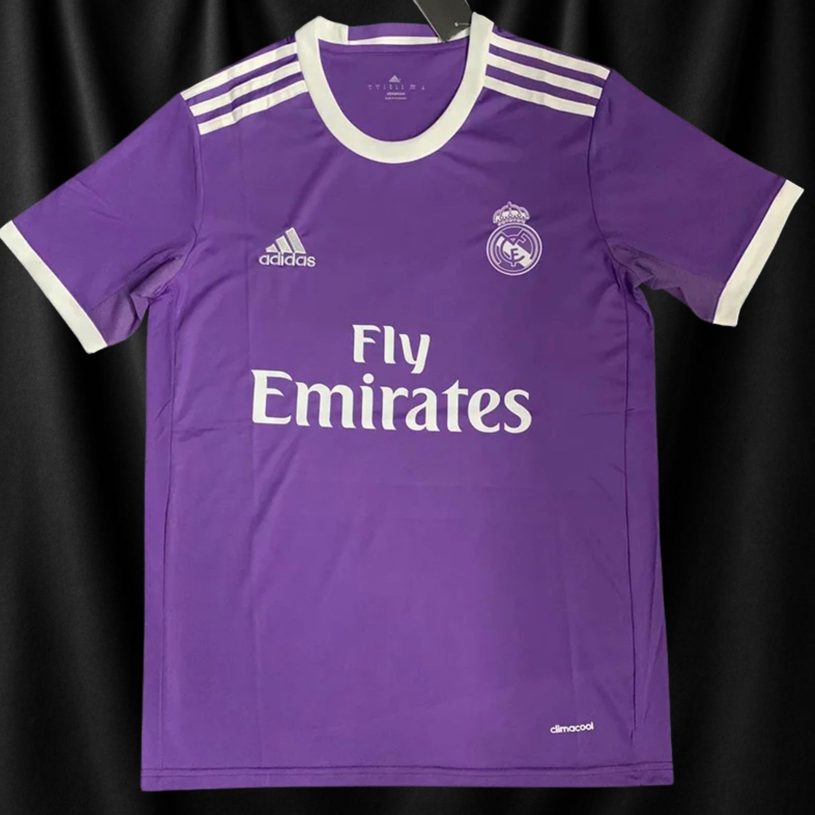 Real Madrid 2016/17 Away